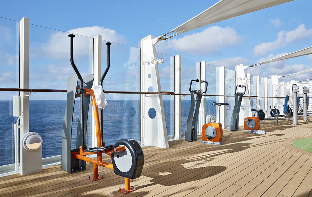 Outdoor Gym auf dem Deck eines AIDA Kreuzfahrtschiffs