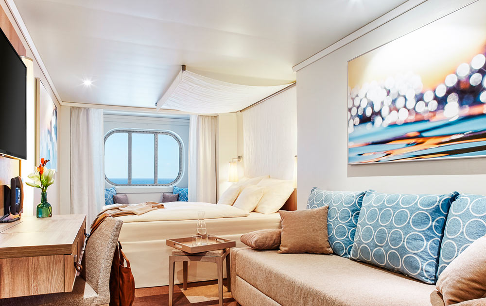 Kabine mit Fenster in einem AIDA Kreuzfahrtschiff