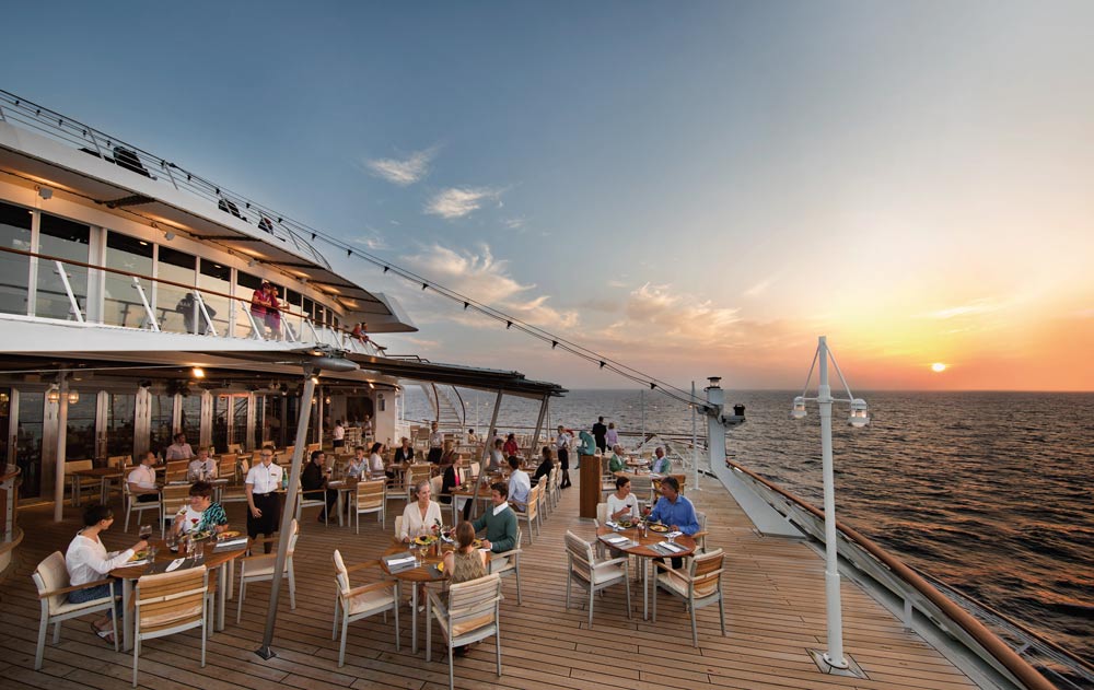 Hapag Lloyd Kreuzfahrtschiff