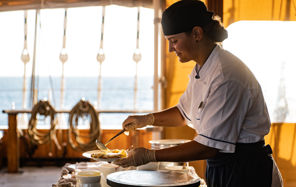 Frühstück auf der Sea Cloud