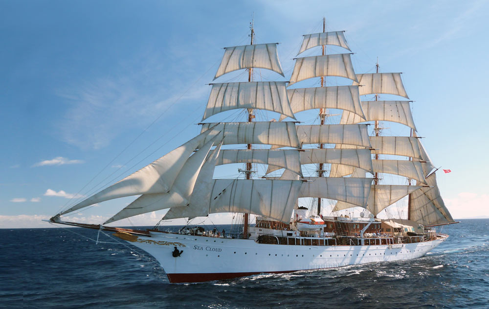 Sea Cloud auf offener See