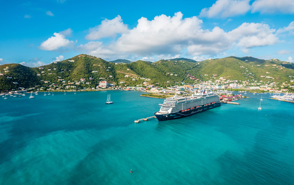 Mein Schiff von TUI Cruises in Tortola
